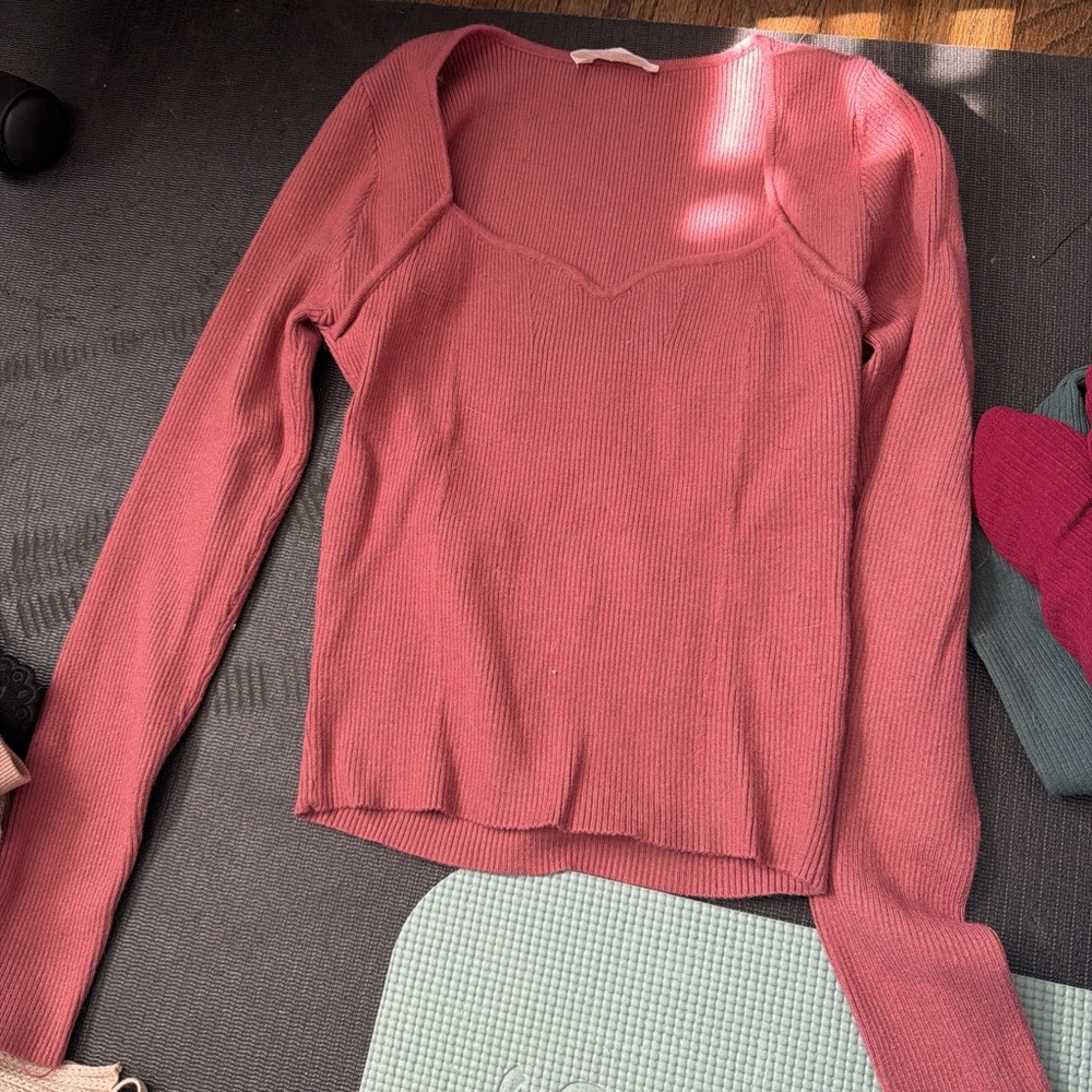 Ribbed Long Sleeve Sweetheart Neck Sweater - Dusty Rose